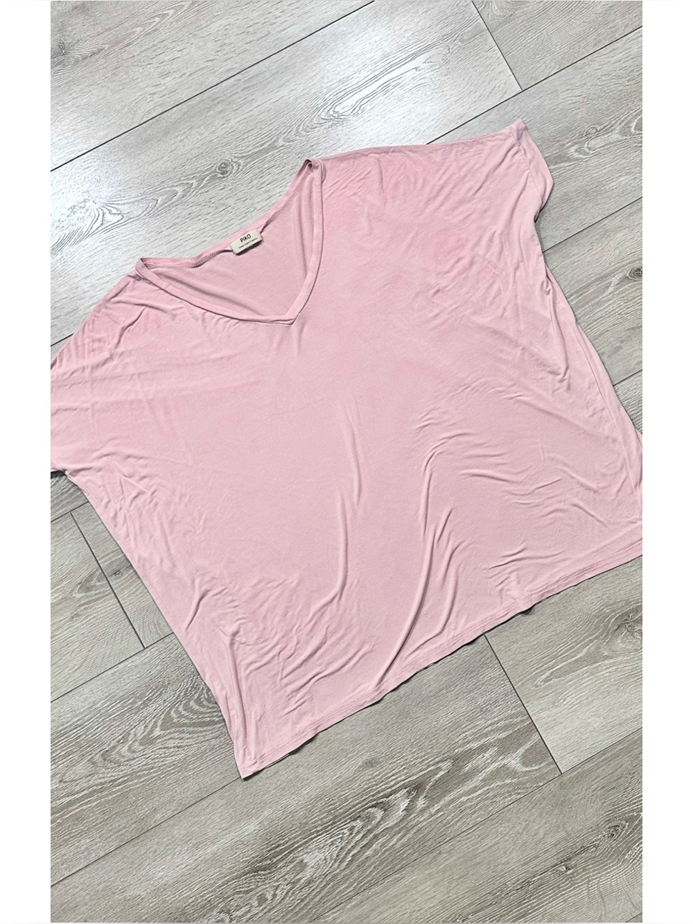 Piko Envi Free Oversized V-Neck Soft Short Sleeve Tee Bamboo Blend *No Size Tag*